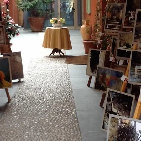 Hotel Palazzo Di Mezzo-3